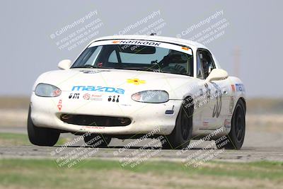 media/Oct-25-2025-CalClub SCCA (Sat) [[34c778dfbe]]/Group 4/Qualifying/